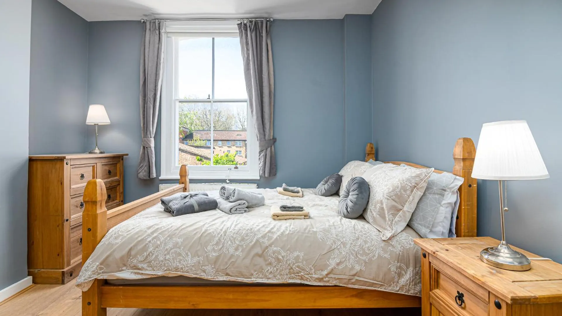 Lovely House Refurbished Londres 0*,  Reino Unido